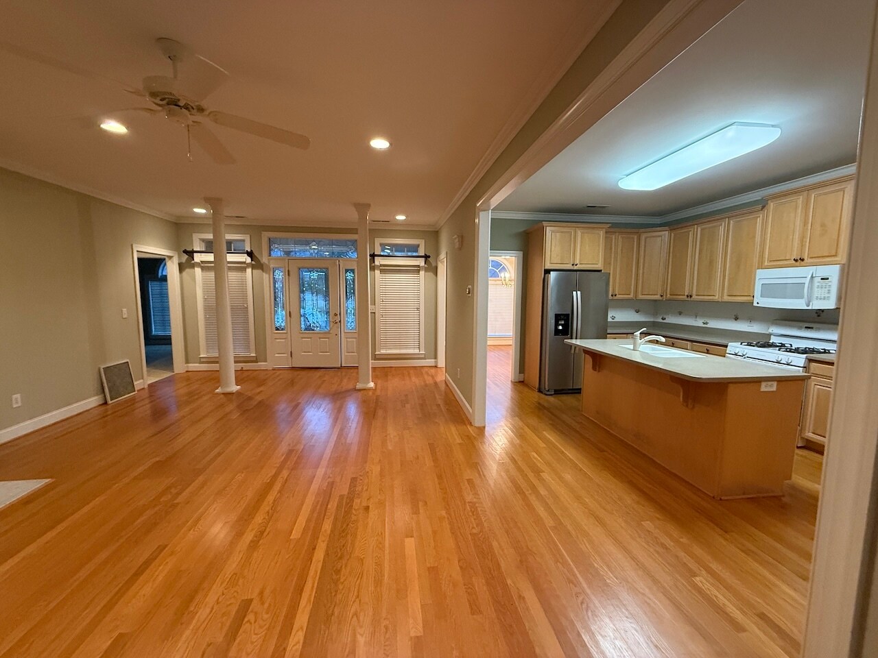 Building Photo - 2208 Anchoridge Ave