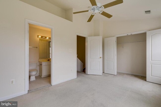 Building Photo - 13129 Park Crescent Cir