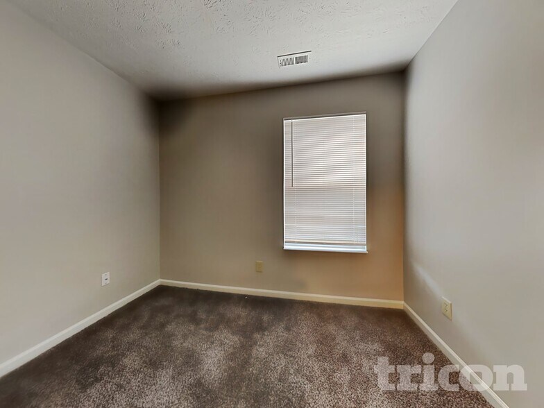 Building Photo - 1420 Pencross Ln