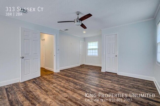 Building Photo - 313 Sussex Ct