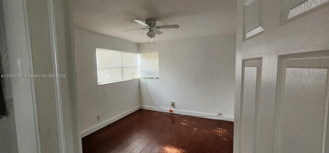 Building Photo - 371 NE 57th Ct