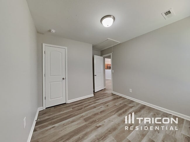 Building Photo - 1609 Brownairs Ln