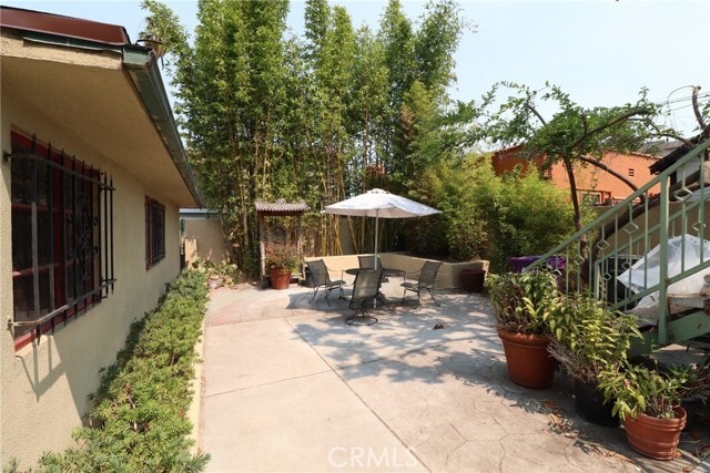 Building Photo - 3700 E 11th St