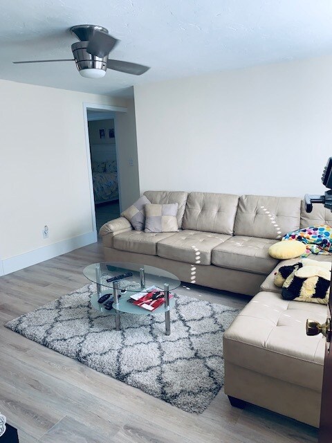 Building Photo - 153 Commercial St