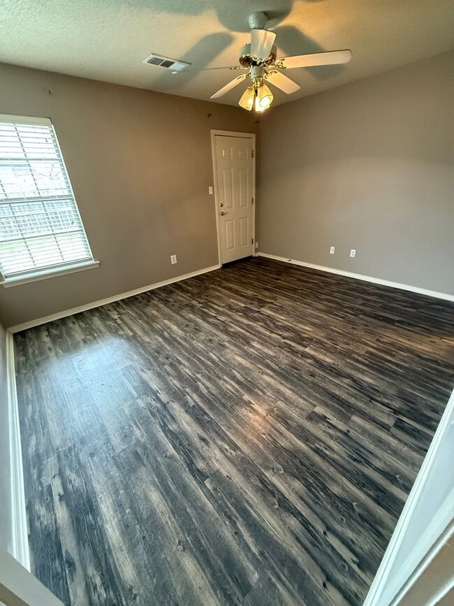 Building Photo - 1824 Wilder Ln