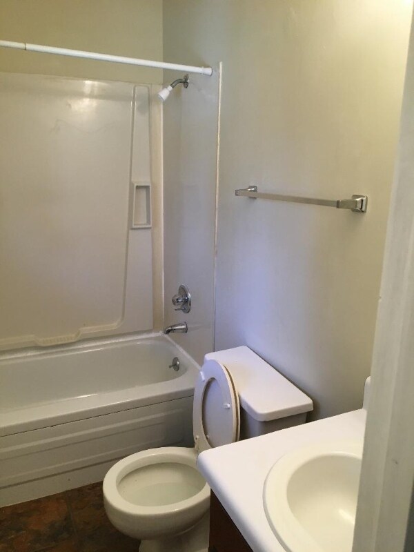 Building Photo - 917 Flythe Dr