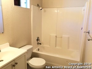 Building Photo - 862 Clower