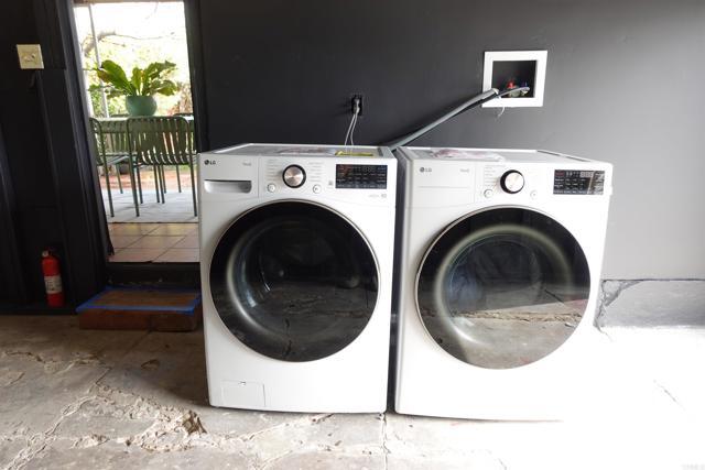 Building Photo - 3082 Juniper St