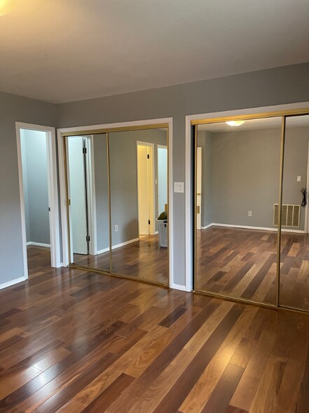 Building Photo - 7238 Kennedy Ave