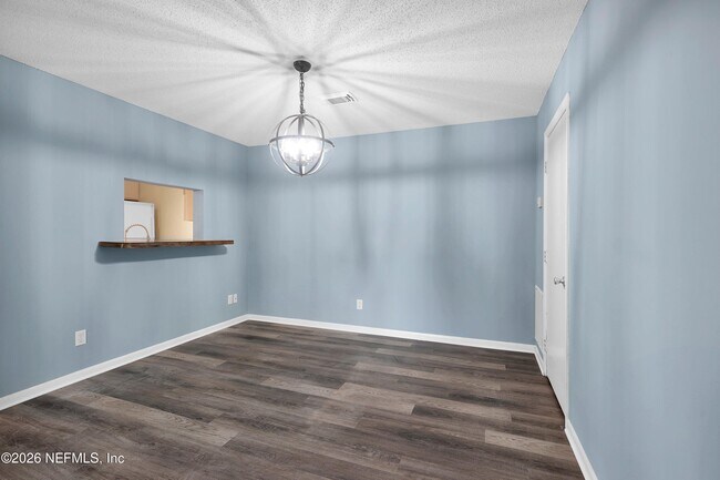 Building Photo - 3765 Crown Point Rd