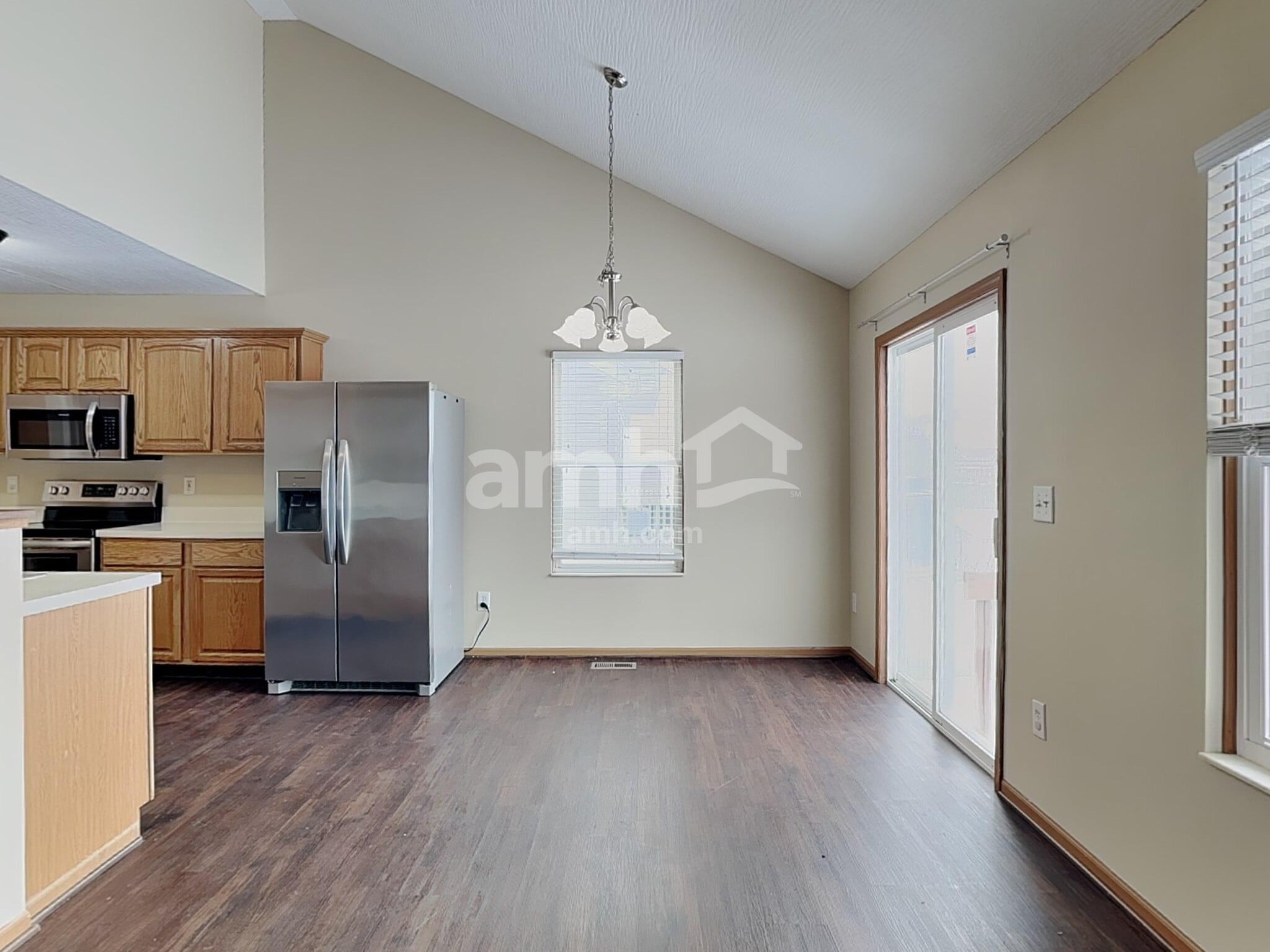 Building Photo - 8023 Crete Ln