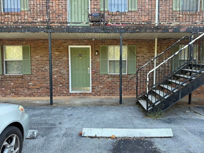 Interior Photo - Red Bud