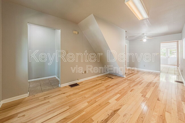 Building Photo - 3783 Franklin St