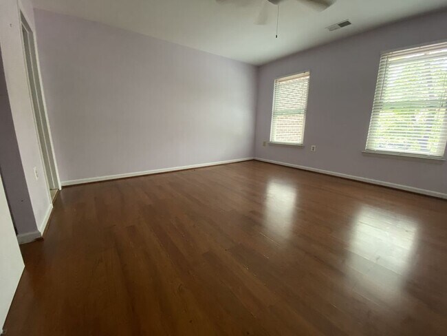 Building Photo - 18411 Guildberry Dr