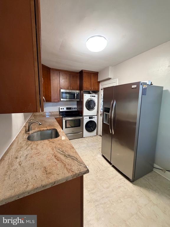 Primary Photo - 2600 16th St S