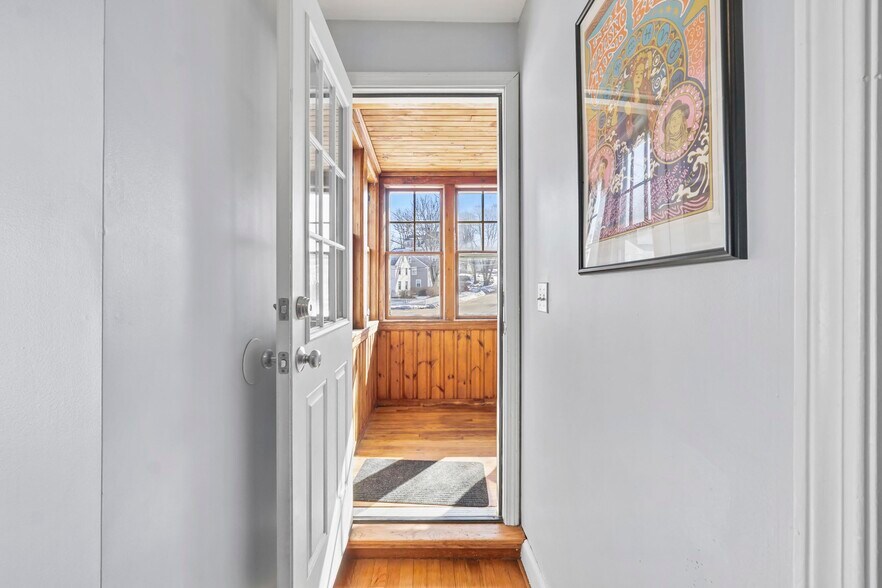 Building Photo - 372 Broadway