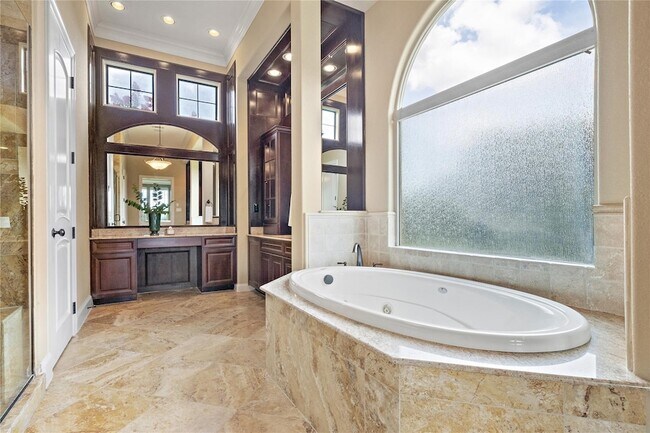 Building Photo - 19182 Grandview Point