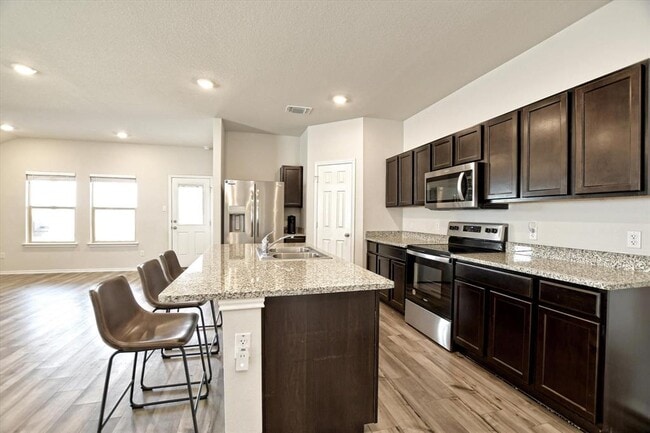 Building Photo - 508 Wyatt Wy