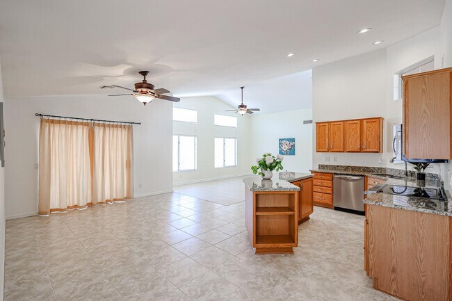 Building Photo - 3081 N 148th Dr