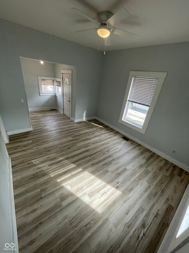 Building Photo - 610 S Gallatin St