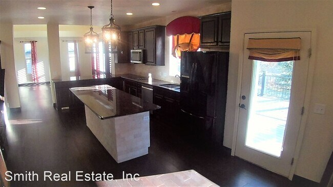 Building Photo - 4 br, 3.5 bath House - 7344 Winter Berry Lane