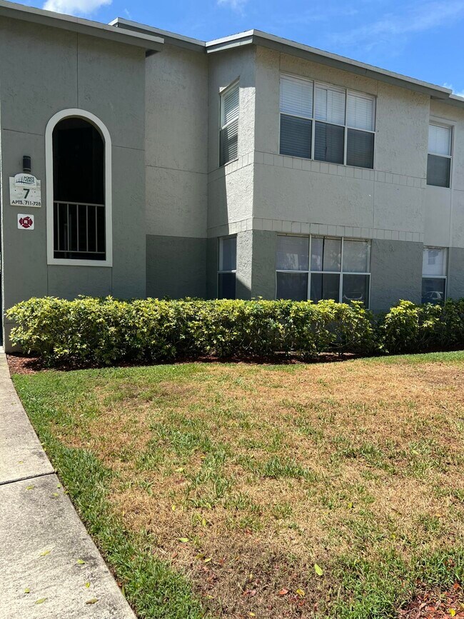 Primary Photo - 1401 Village Blvd