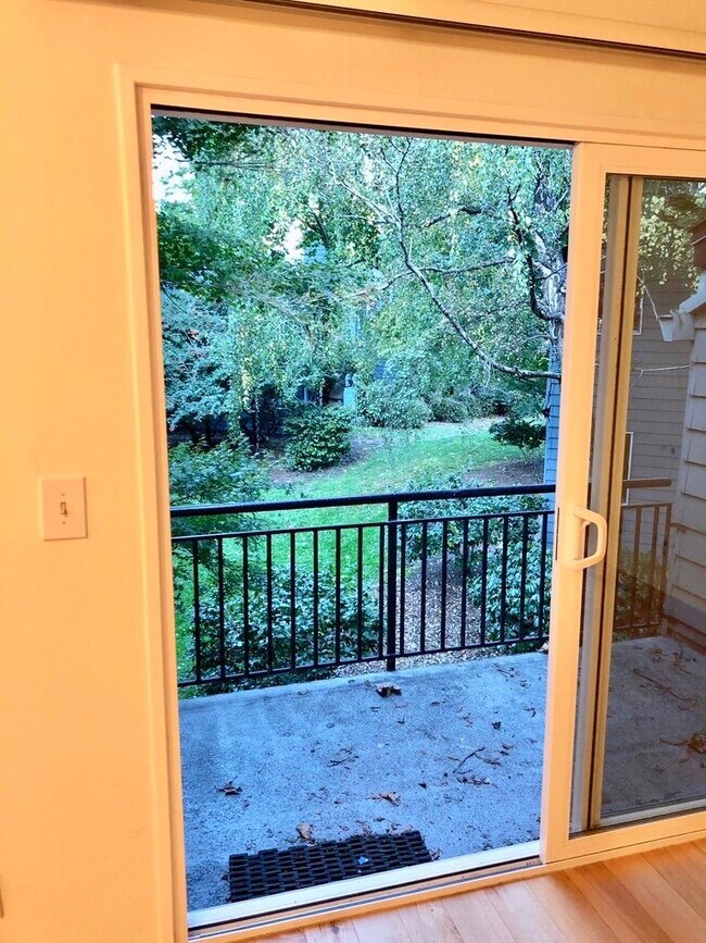 Building Photo - 36 Emery Bay Dr