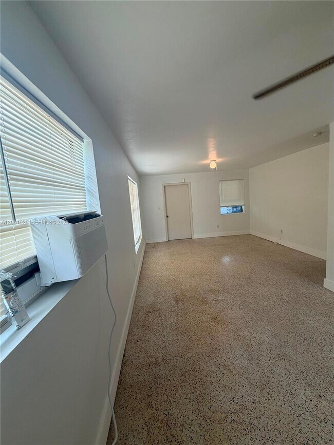 Building Photo - 11530 SW 136th St