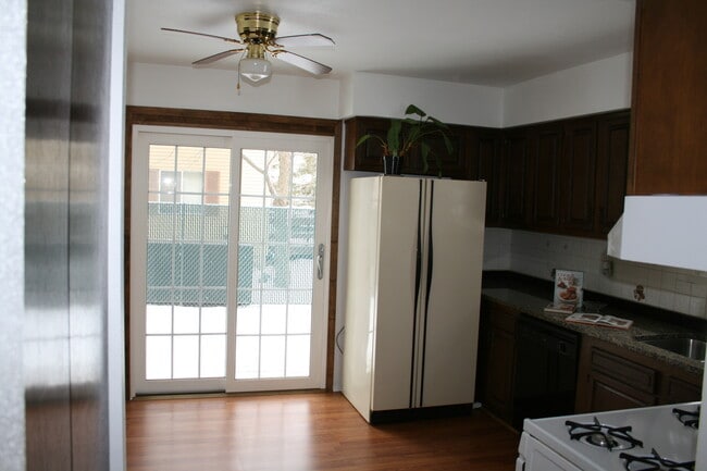 Building Photo - 11455 W Forest Home Ave