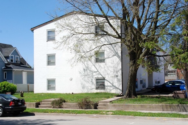 Building Photo - 105 S 4th St