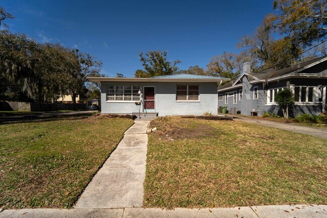 Building Photo - 64 Fullerwood Dr