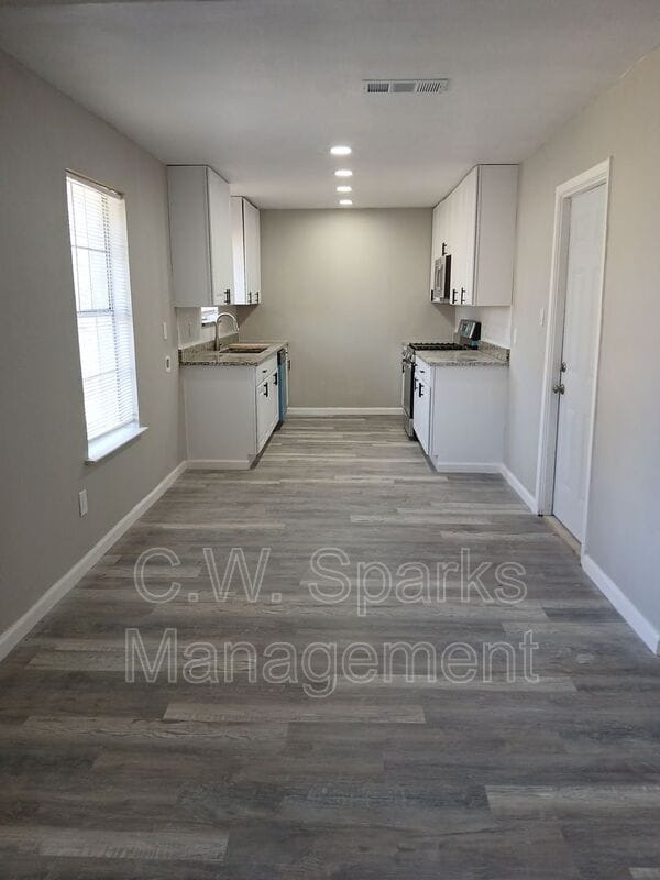 Building Photo - 7840 Mirage Valley Dr