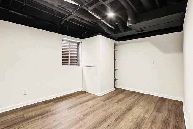 Building Photo - 408a Jackson St