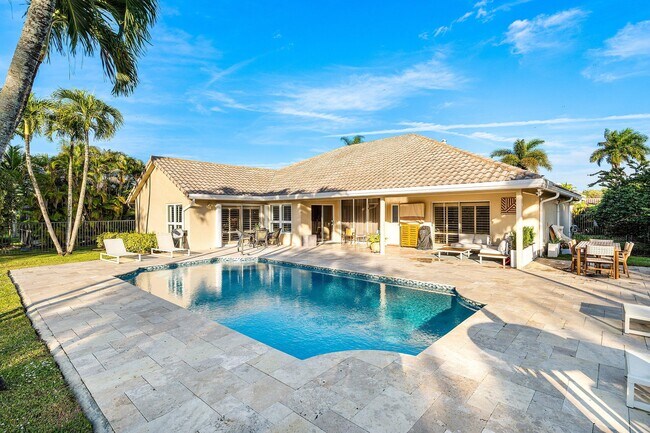 Building Photo - 20376 Hacienda Ct