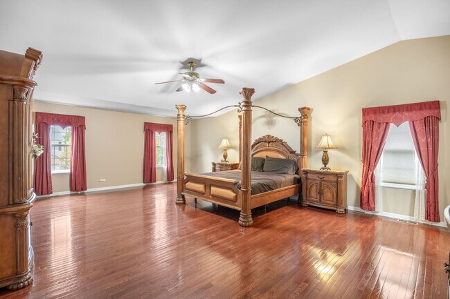 Building Photo - 2566 Rourke Dr