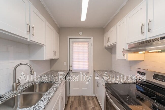 Building Photo - 1604 Johns Rd