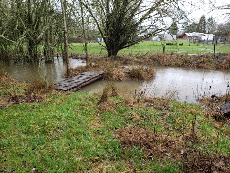 Building Photo - 405 NW Lewisburg Ave