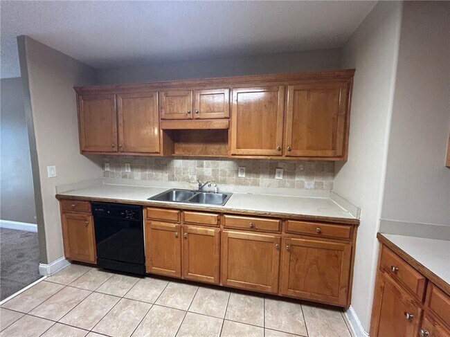 Building Photo - 3233 Glenloch Pl