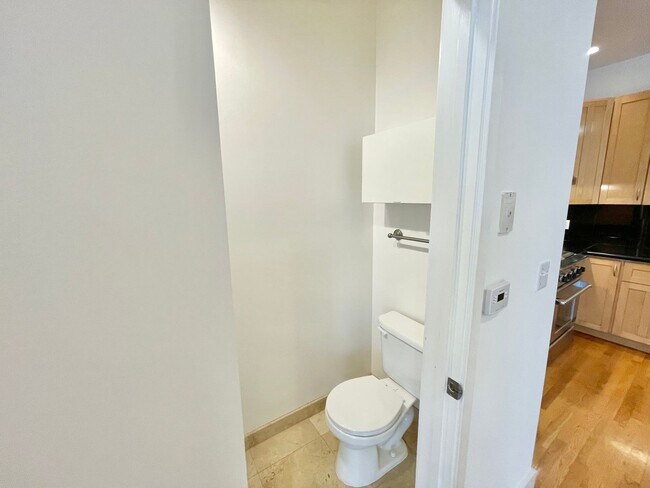 Building Photo - Prime Noe Valley 3 Level Condo w/2 car Garage, Rooftop Deck - Elizabeth @  San Jose