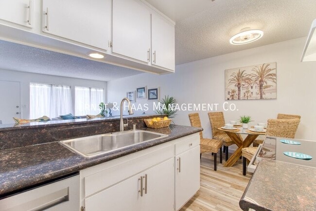 Building Photo - 5500 Ackerfield Ave