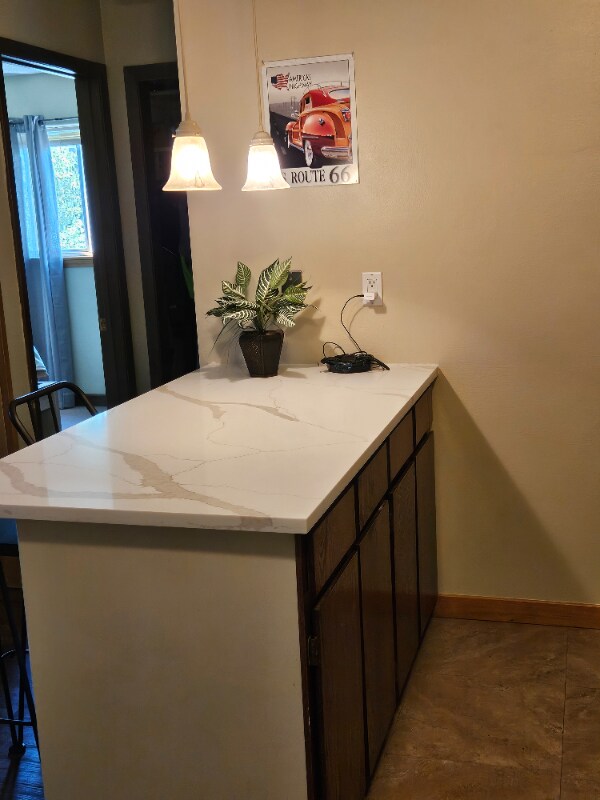 Building Photo - 1315 Sparta Plaza