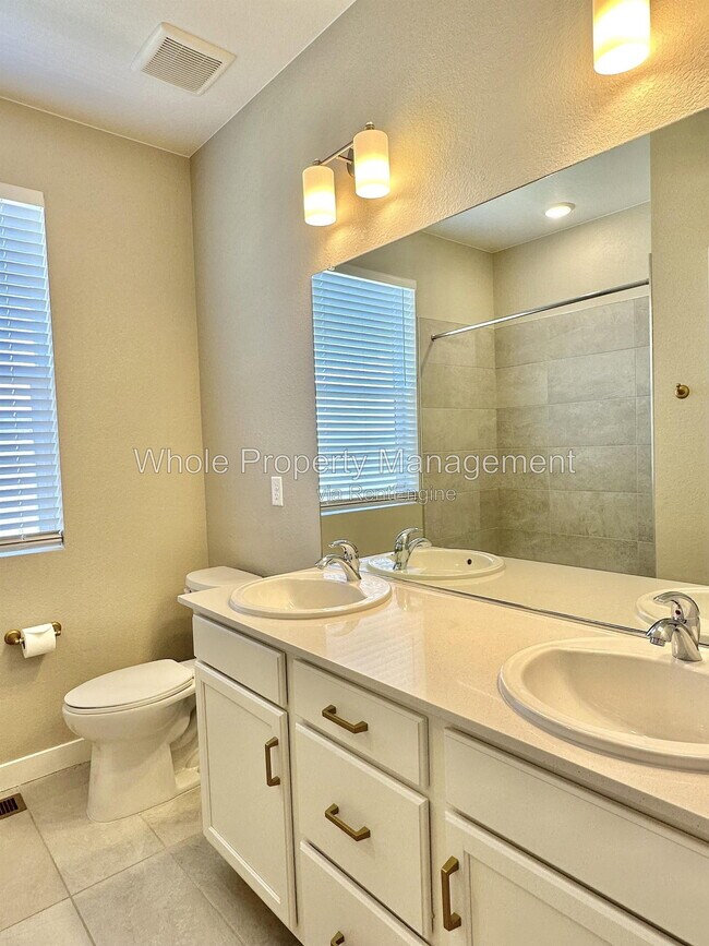 Building Photo - 1580 W 68th Ave