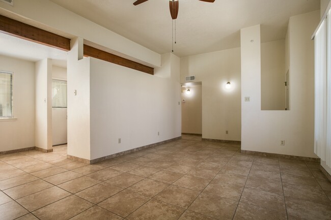 Building Photo - 8304 Della Rd NE
