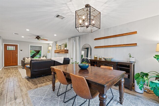 Building Photo - 8913 Coastal Dr