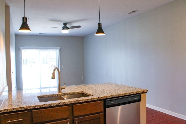 Building Photo - 3201 Redhawk St