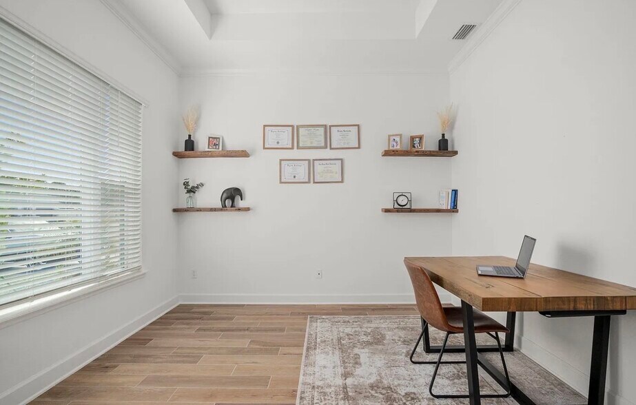 Building Photo - 11325 Hillsong Ct