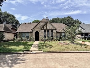 Building Photo - 8215 Sean Park Ct