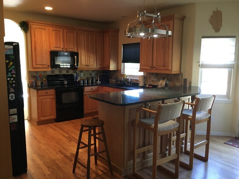 Building Photo - 4601 Westbury Dr