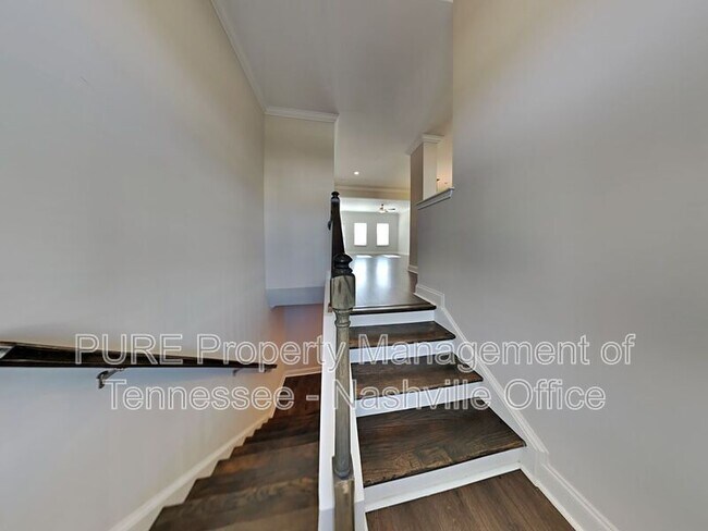 Building Photo - 1750 Park Terrace Ln