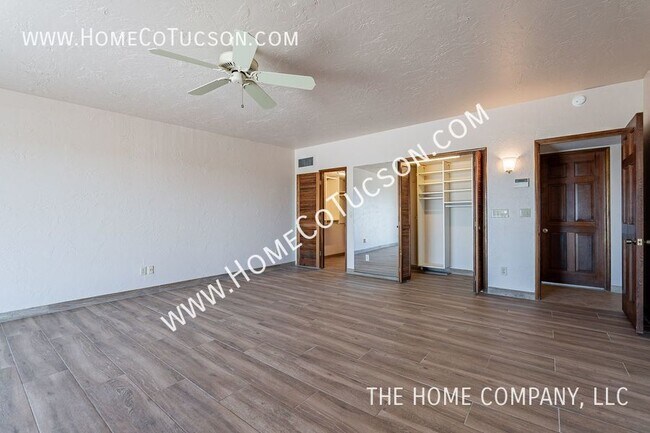 Building Photo - 5411 N Sundance Pl